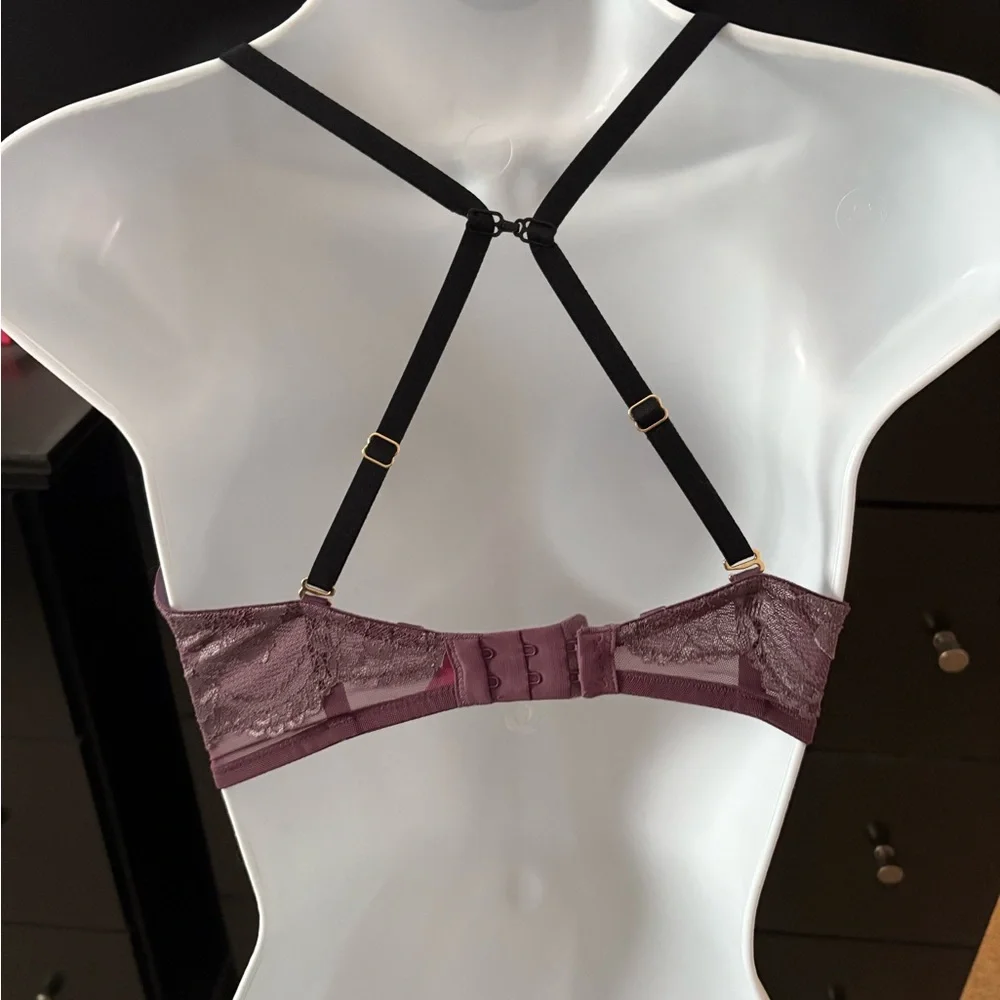 La SENZA Lace Push-Up Bra in Mauve with Crisscross Straps and Rhinestones - Picture 5 of 7